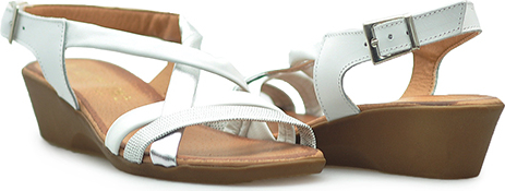 Sandały Loretta Vitale na niskim obcasie z klamrami z płaską podeszwą